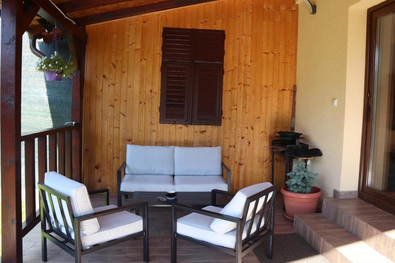 Casa De Vacanta Ayan Hărman Exterior foto